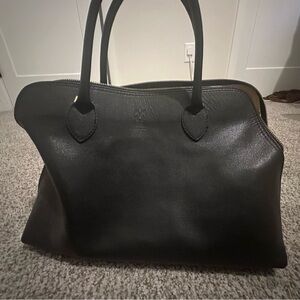 Elegant Black Leather Handbag